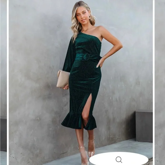 VICI one shoulder velvet dress with sparkly accent thread & belt - Picture 2 of 3